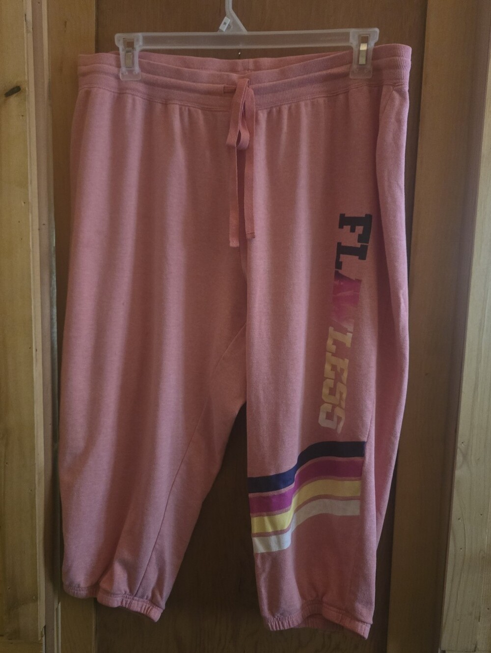 New no tags b&b boutique plus 3X coral "flawless" graphic sweatpants
